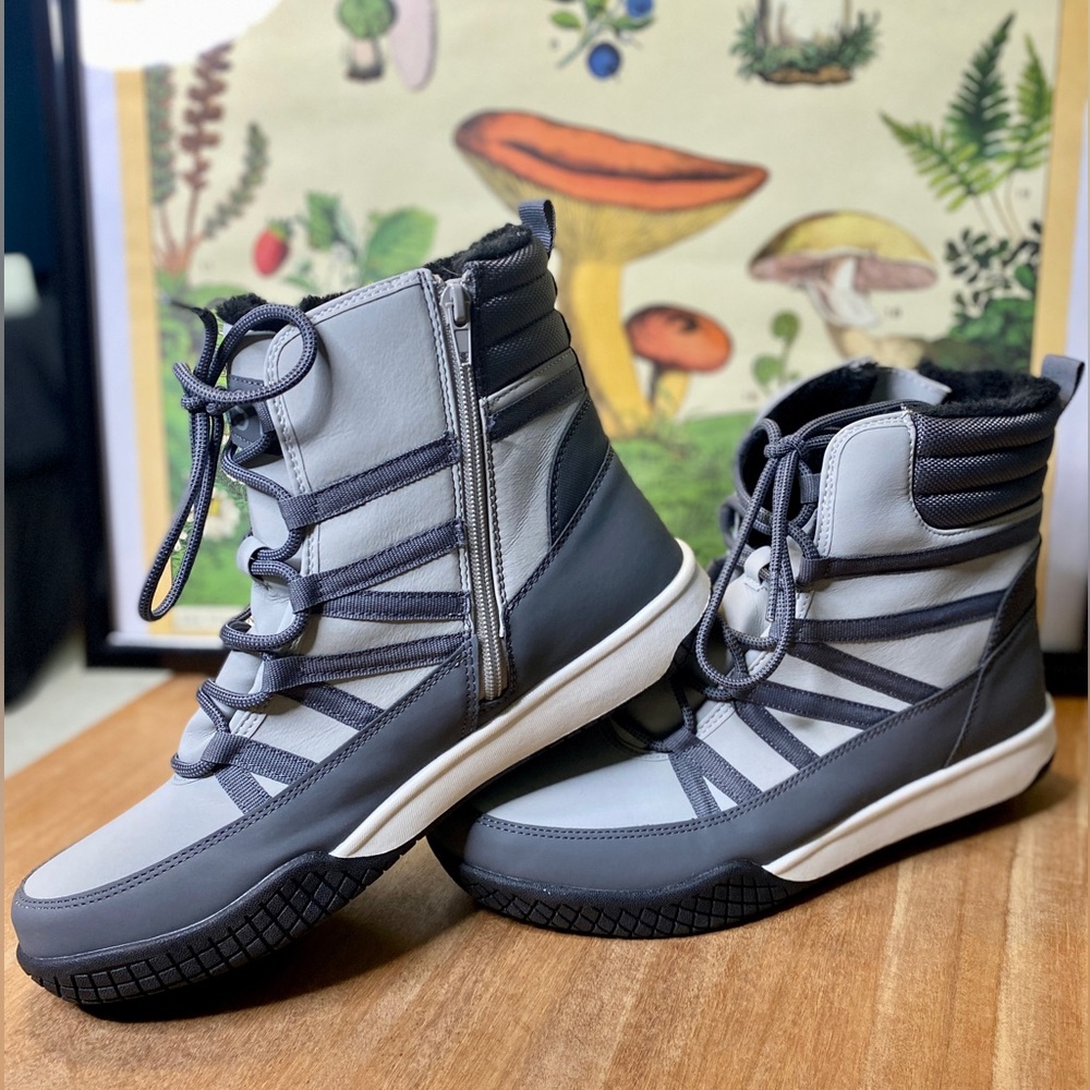 STQ Women’s Walking Winter Ankle-Bootie Size: 11